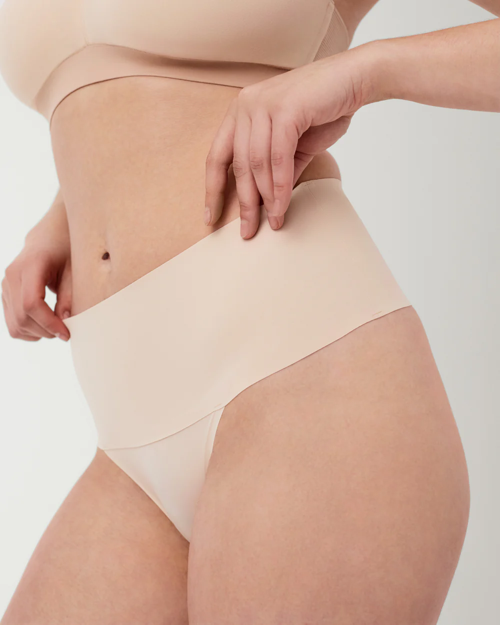 SPANXsmooth™ Undie-tectable® Thong SP0115